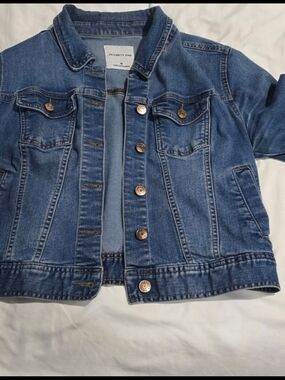 Celebrity Pink Denim Jacket | Medium Wash Stretch Jean Jacket | Size M